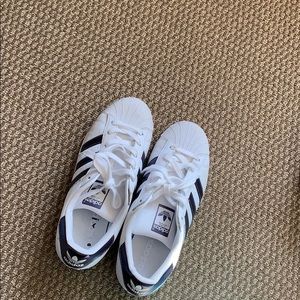 adidas superstars